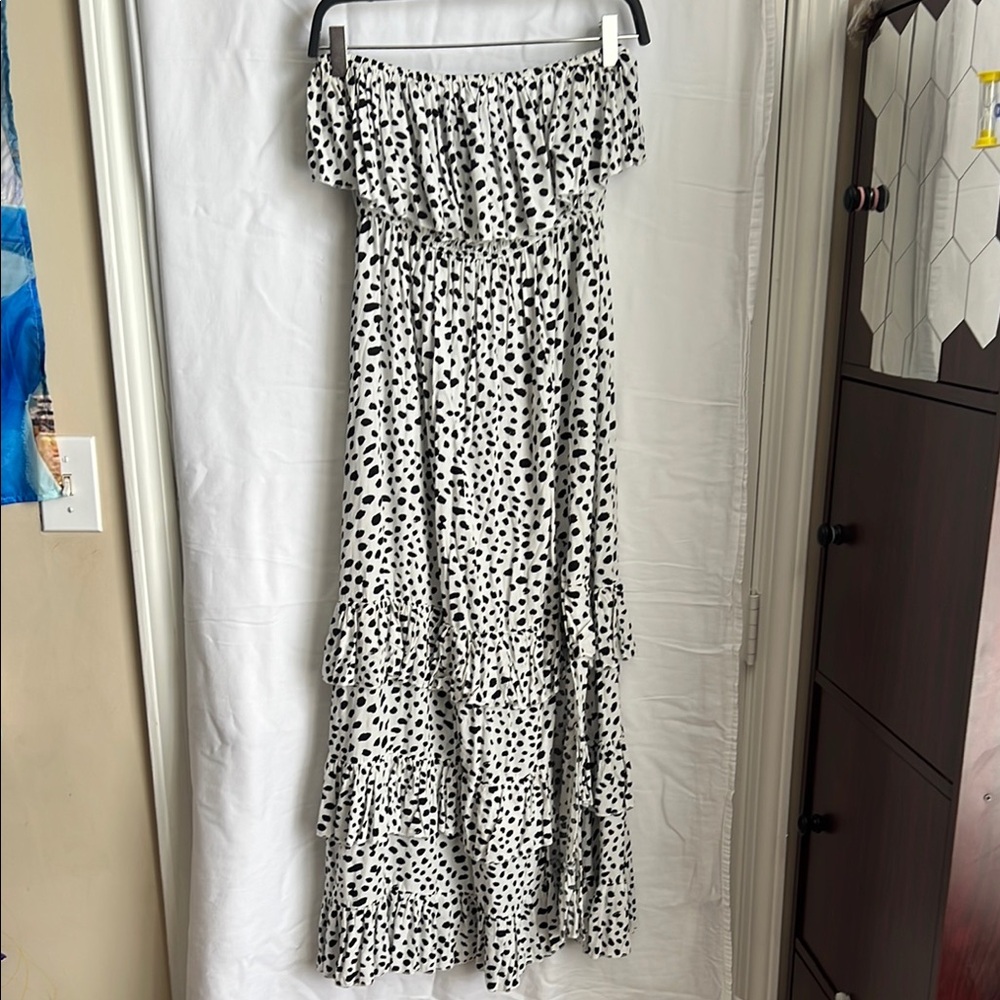Elegant Black and White Polka Dot Maxi Dress